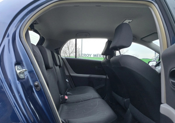 Toyota Yaris cena 21900 przebieg: 180000, rok produkcji 2010 z Bełchatów małe 211